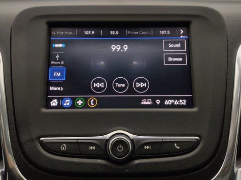 Used 2020 Chevrolet Equinox LT AWD/4WD image 25
