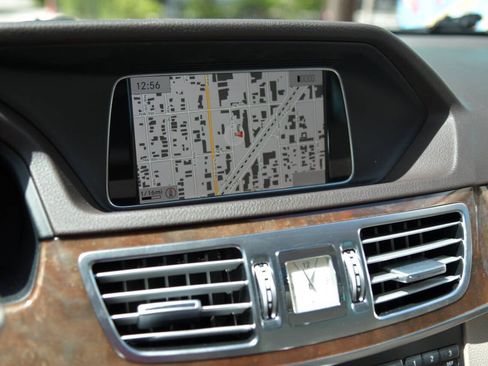 Used 2014 Mercedes-Benz E 350 Sedan w/ Premium 1 Package image 20