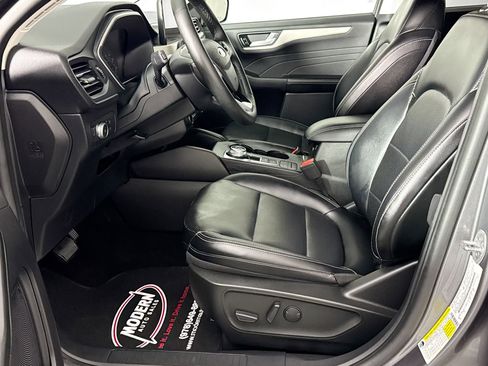 Used 2022 Ford Escape SEL AWD/4WD image 17