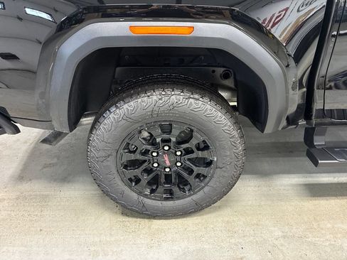 New 2026 GMC Canyon Elevation w/ Convenience Package AWD/4WD image 3
