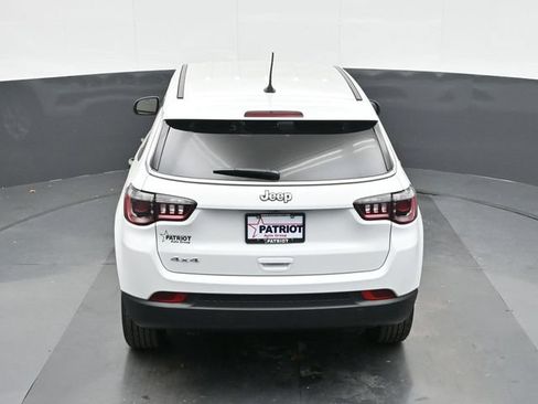 Used 2025 Jeep Compass Sport w/ Mopar Graphics Package AWD/4WD image 29
