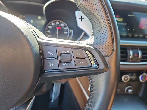 Used 2021 Alfa Romeo Stelvio Ti Sport image 14