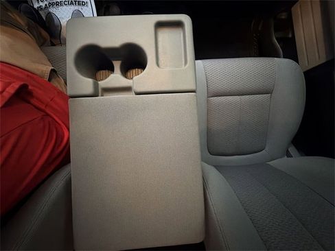 Used 2011 Ford F150 XLT w/ XLT Chrome Pkg image 19