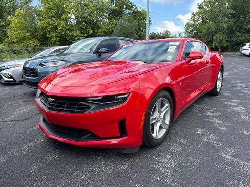 Used 2023 Chevrolet Camaro LT RWD image 4
