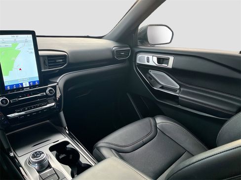 Used 2024 Ford Explorer ST w/ Equipment Group 401A image 23