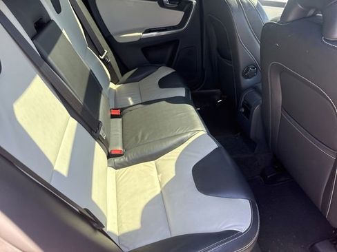 Used 2015 Volvo XC60 T6 Premier Plus AWD/4WD image 5