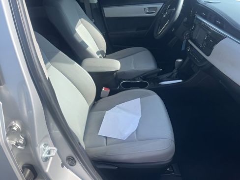 Used 2016 Toyota Corolla LE image 8