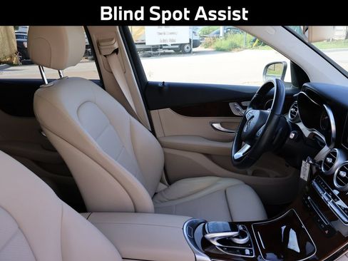 Used 2016 Mercedes-Benz GLC 300 4MATIC image 11