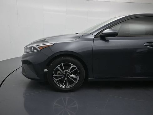 Used 2023 Kia Forte LXS FWD image 9