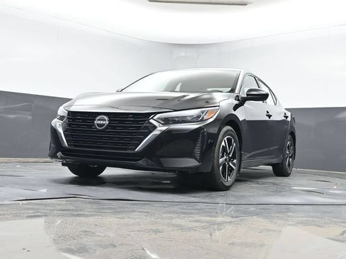 Used 2025 Nissan Sentra SV w/ All-Weather Package FWD image 14