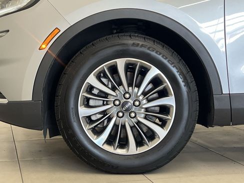 Used 2021 Lincoln Nautilus Reserve FWD image 11
