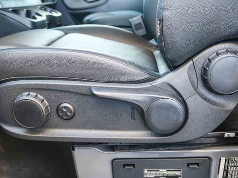 Used 2024 Mercedes-Benz Sprinter 2500 image 19