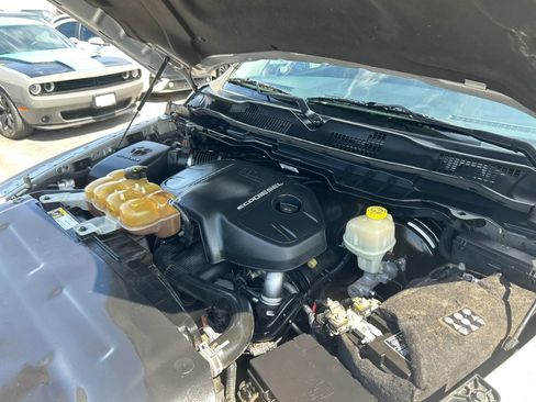 Used 2015 RAM 1500 Laramie w/ Convenience Group AWD/4WD image 12