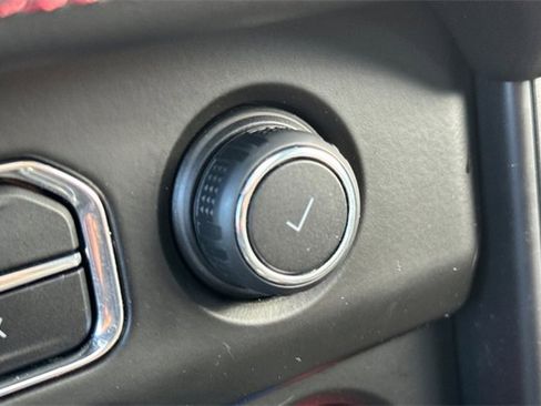 Used 2021 Chevrolet Tahoe RST w/ Luxury Package image 33