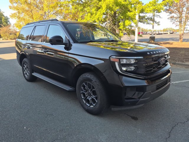 Certified 2025 Ford Expedition Active RWD image 1