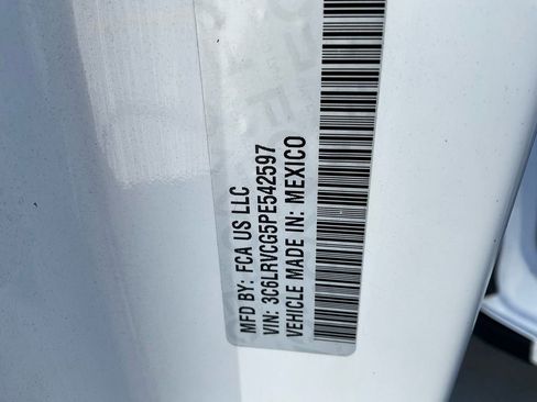 Used 2023 RAM ProMaster 2500 image 23