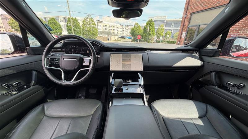 Used 2024 Land Rover Range Rover Sport SE AWD/4WD image 27