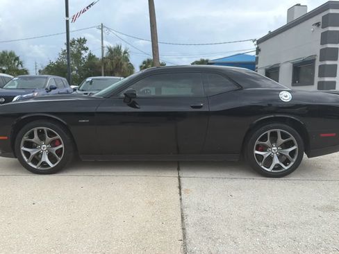 Used 2017 Dodge Challenger R/T Plus RWD image 2