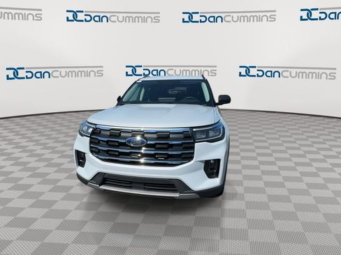 New 2026 Ford Explorer Active AWD/4WD image 3