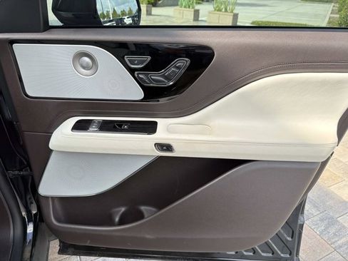 Certified 2023 Lincoln Aviator Black Label w/ Dynamic Handling Package AWD/4WD image 19