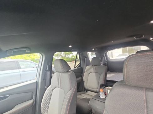 Used 2025 Honda Pilot Sport image 8