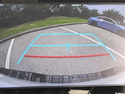 Used 2022 Toyota Tacoma TRD Sport w/ Technology Package RWD image 12