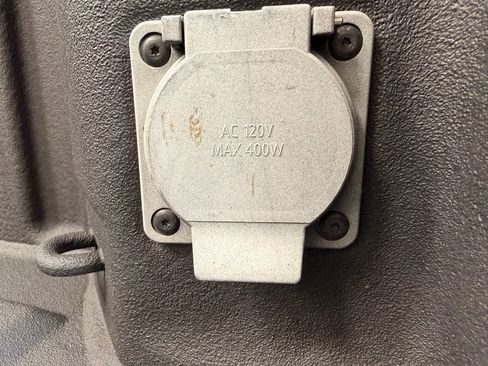 Used 2022 GMC Sierra 2500 Pro w/ Convenience Package image 11