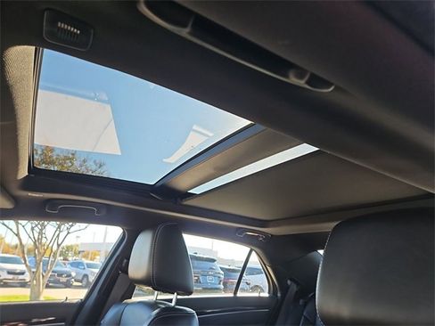 Used 2023 Chrysler 300 S image 18