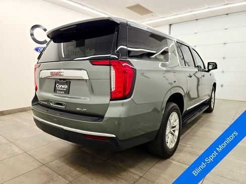 Used 2023 GMC Yukon XL SLT w/ SLT Premium Package AWD/4WD image 5