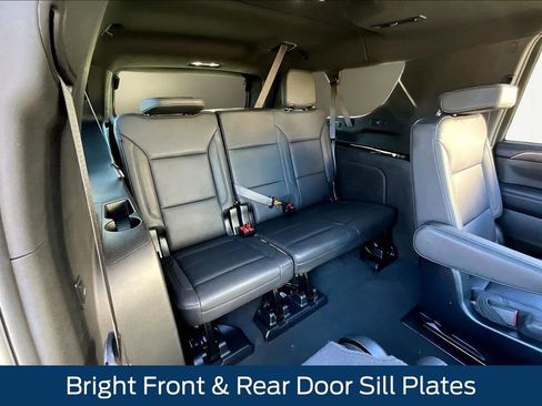 Certified 2024 Chevrolet Suburban Z71 w/ Luxury Package image 25