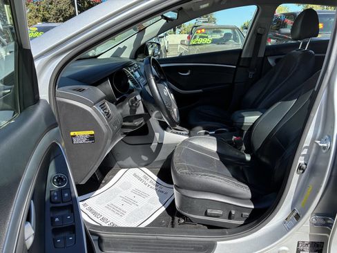 Used 2014 Hyundai Elantra GT w/ Option Group 02 image 3