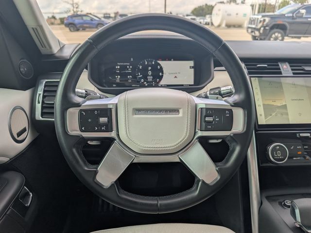 Used 2021 Land Rover Discovery S AWD/4WD image 25