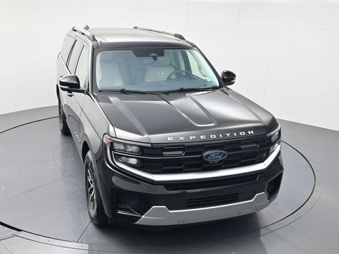 Used 2025 Ford Expedition Max Platinum AWD/4WD image 46