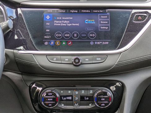 Used 2020 Buick Encore GX Select w/ Experience Buick Package image 13