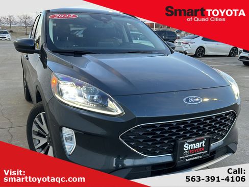 Used 2022 Ford Escape Titanium w/ Class II Trailer Tow Package image 1