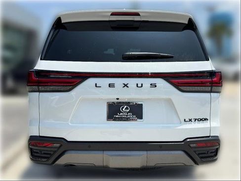 New 2026 Lexus LX 700h Luxury AWD/4WD image 7