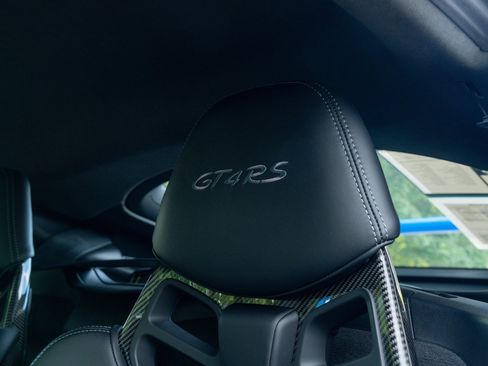 Certified 2025 Porsche 718 Cayman GT4 RS w/ Chrono Package RWD image 32