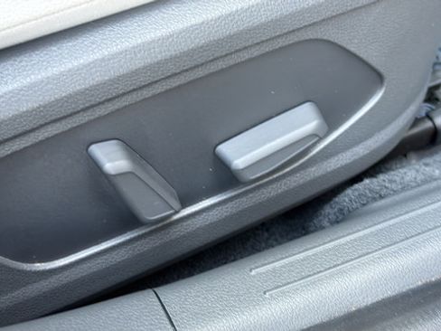 Used 2025 Hyundai Sonata Limited FWD image 26