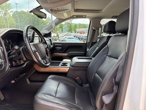 Used 2018 Chevrolet Silverado 1500 LTZ w/ Sport Package AWD/4WD image 59