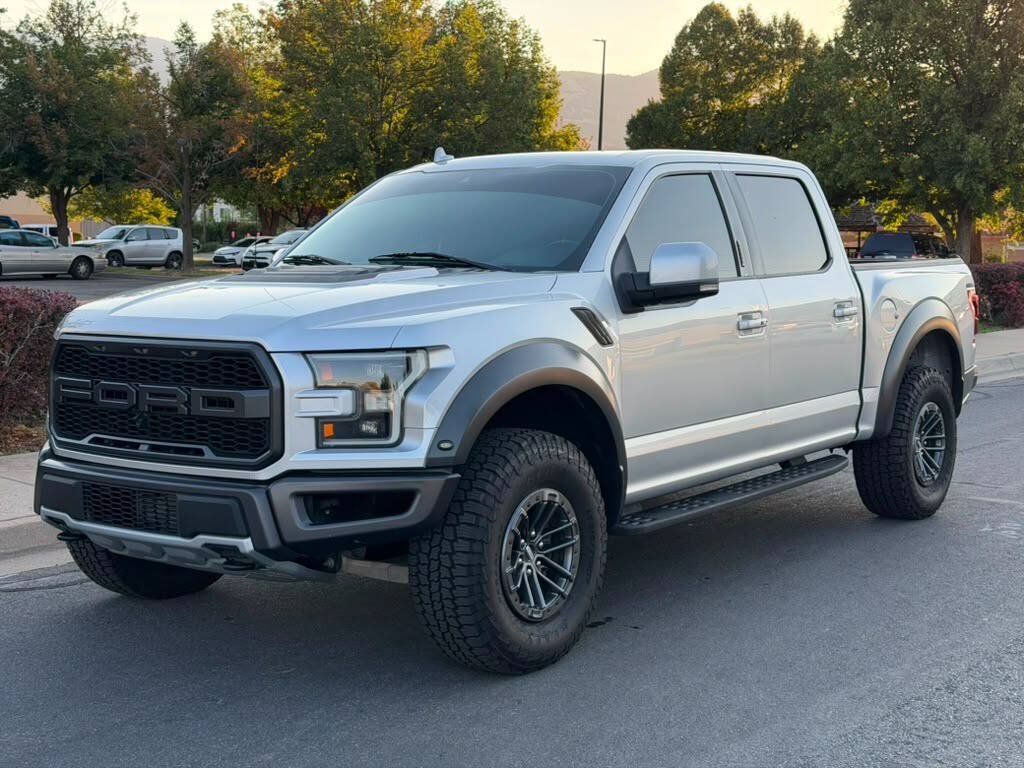 Used 2019 Ford F150 Raptor w/ Equipment Group 802A Luxury AWD/4WD image 1