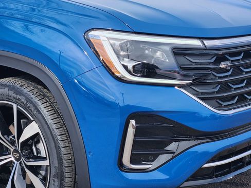 New 2026 Volkswagen Atlas Cross Sport SEL Premium R-Line image 27