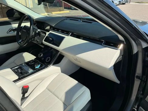 Used 2020 Land Rover Range Rover Velar S AWD/4WD image 21