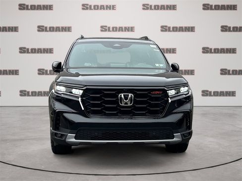 New 2025 Honda Pilot TrailSport image 8