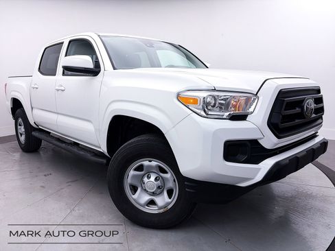 Used 2023 Toyota Tacoma SR AWD/4WD image 1