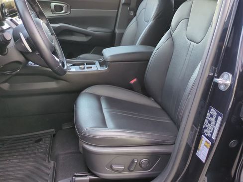 Used 2023 Kia Sorento EX AWD/4WD image 15