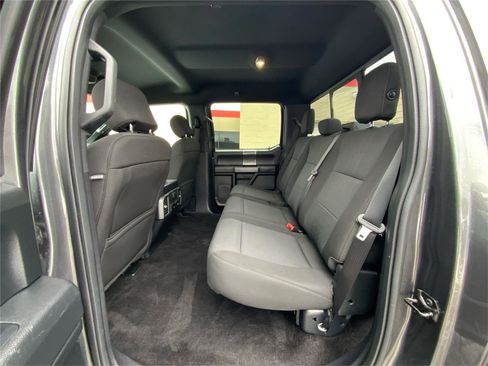 Used 2018 Ford F150 XLT w/ Equipment Group 302A Luxury image 11