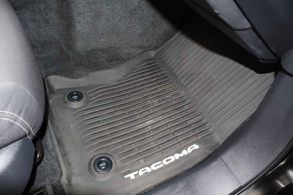 Certified 2026 Toyota Tacoma TRD Off-Road AWD/4WD image 43