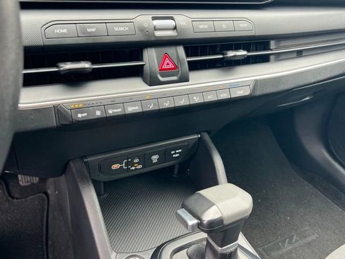 Certified 2025 Kia K4 FWD image 22