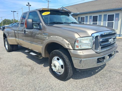 Used 2005 Ford F350 XLT AWD/4WD image 1
