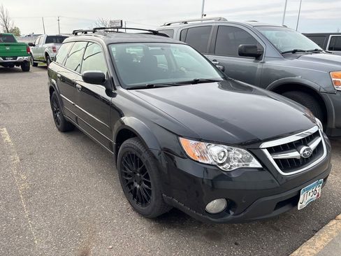 Used 2009 Subaru Outback 2.5i Special Edition AWD/4WD image 2